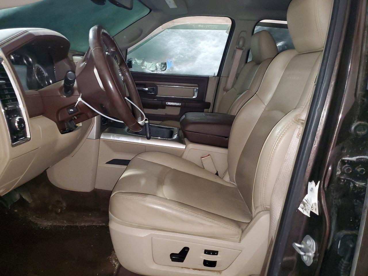 2016 Ram 1500 Laramie - Image 7