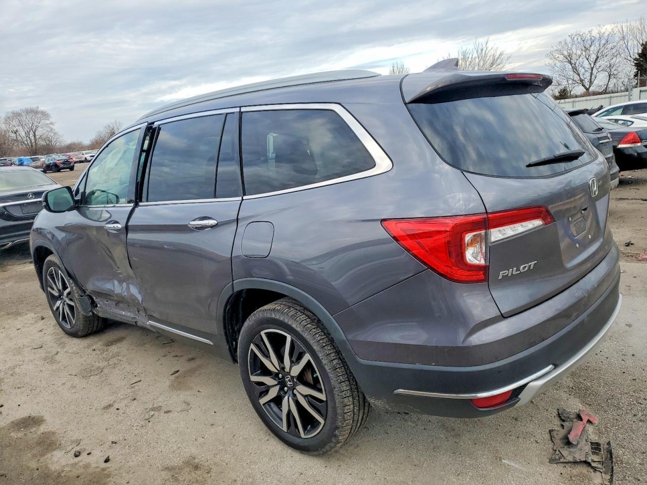 2019 Honda Pilot Elite - Фото 2