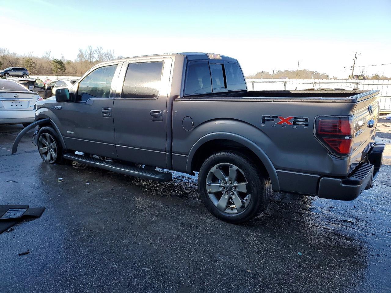 2011 Ford F150 Supercrew - Фото 2