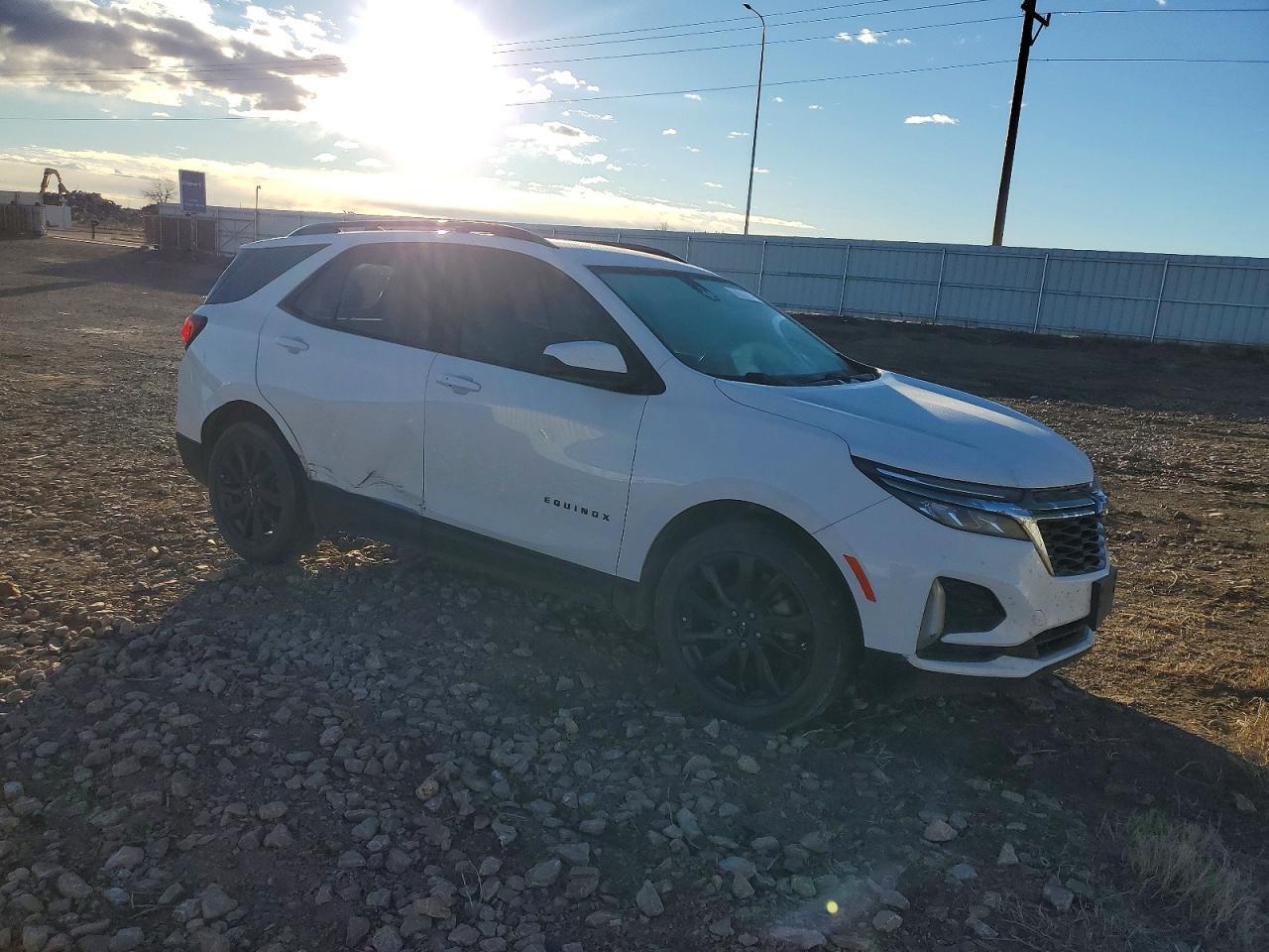 2022 Chevrolet Equinox Rs - Image 4