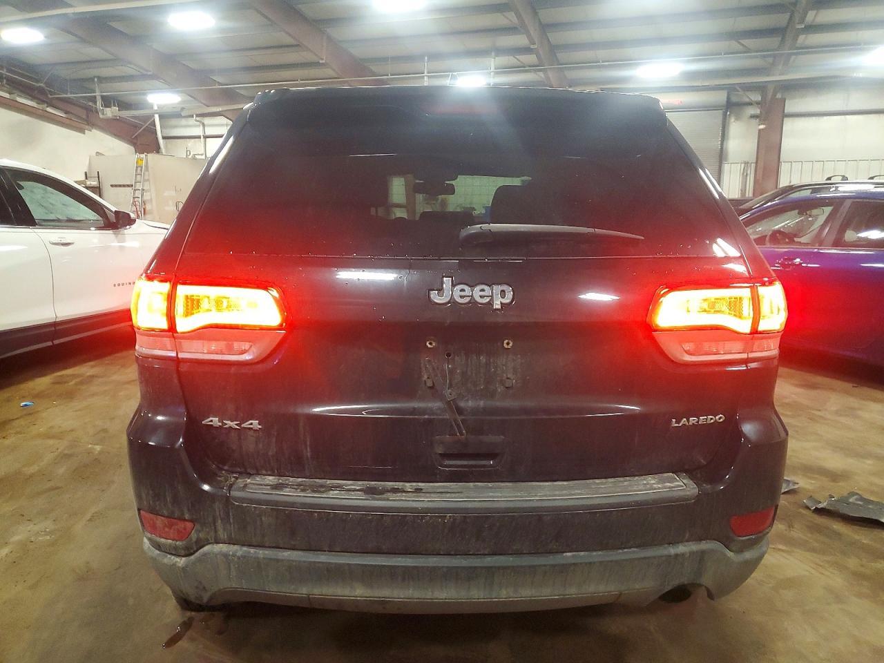 2015 Jeep Grand Cherokee Laredo - Image 6