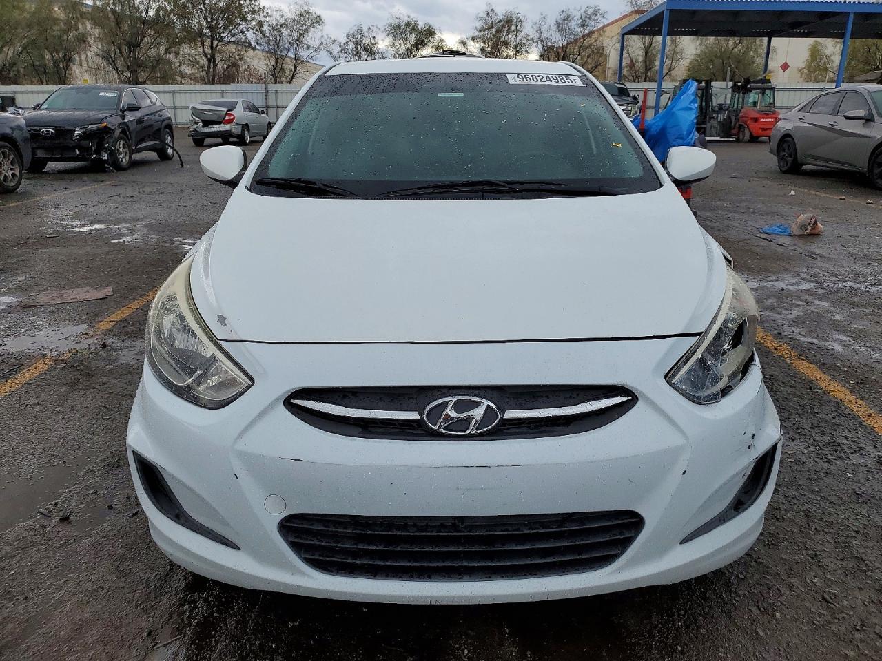2016 Hyundai Accent Se - Image 5
