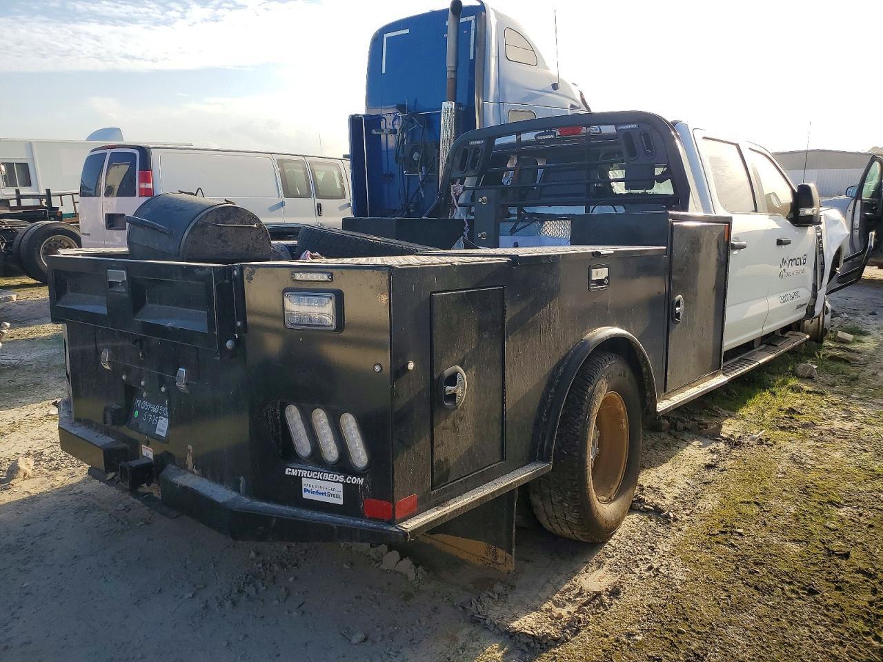2025 Ford F350 Super Duty Utility / Service Truck - Фото 3