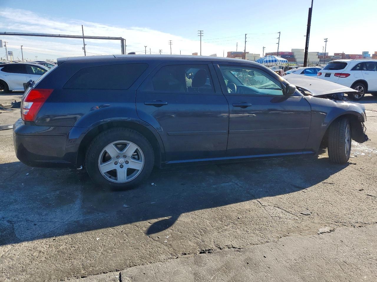 2005 Dodge Magnum Sxt - Image 3