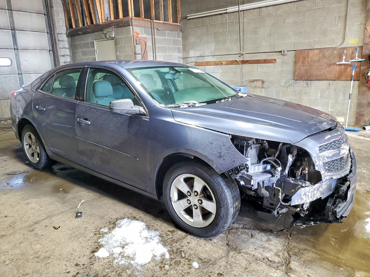 2013 Chevrolet Malibu Ls - Фото 4