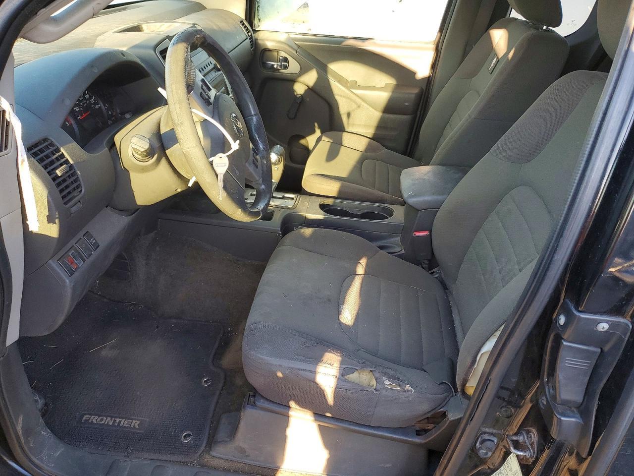 2015 Nissan Frontier S - Фото 7