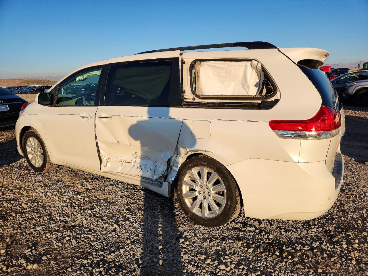2011 Toyota Sienna Limited 7-Passenger - Image 2