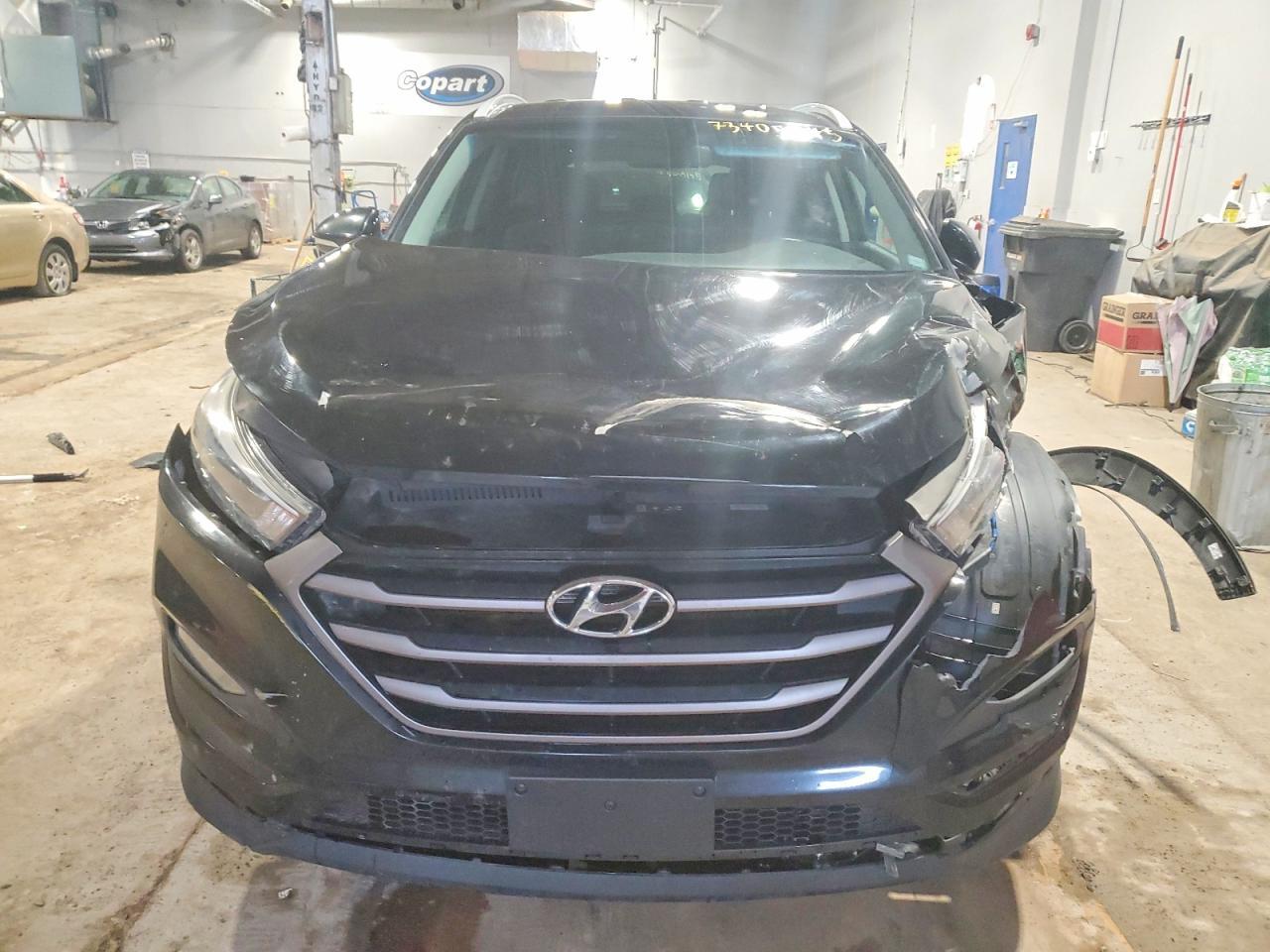 2016 Hyundai Tucson Limited - Image 5