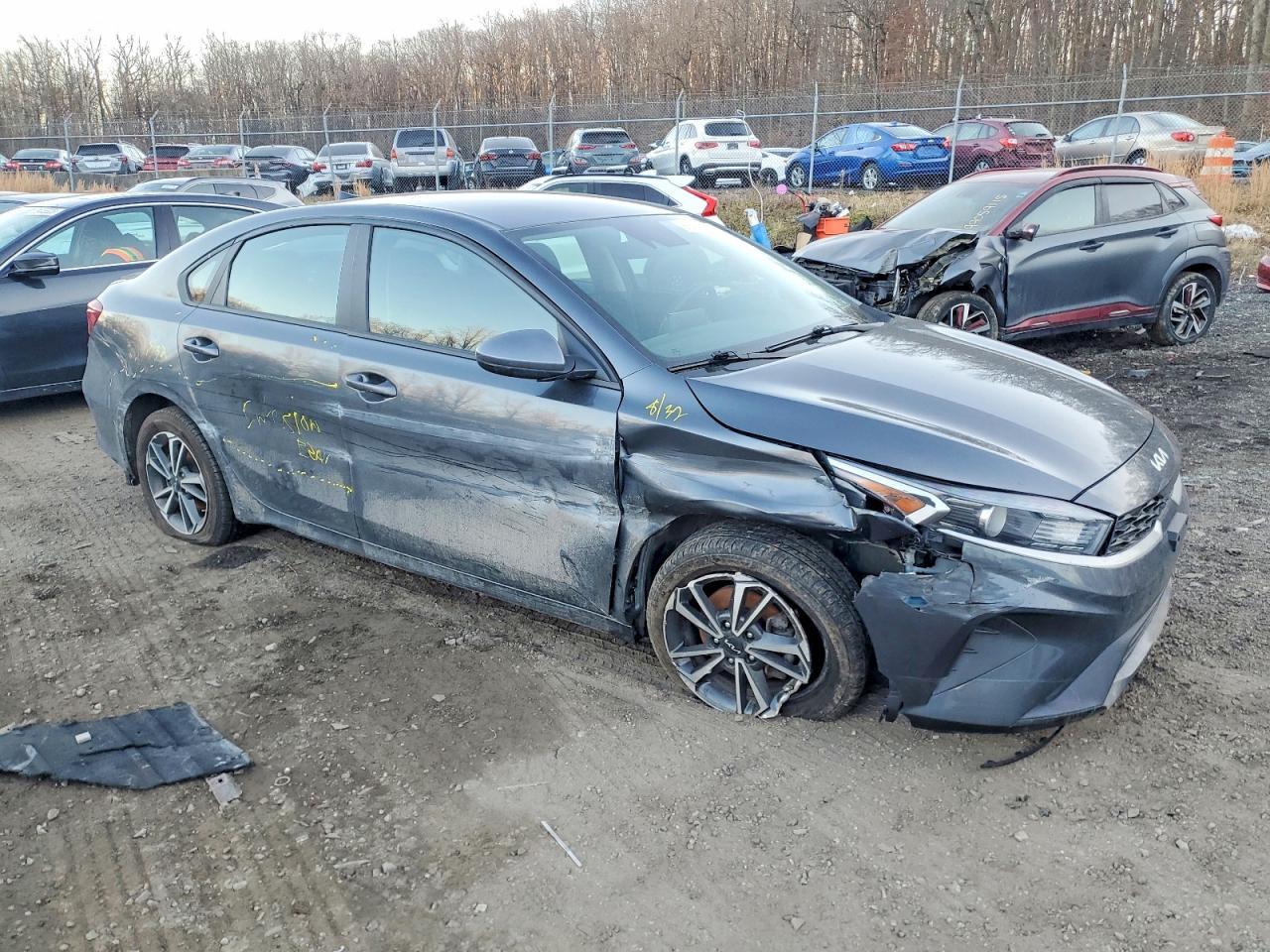 2023 Kia Forte Lx - Фото 4