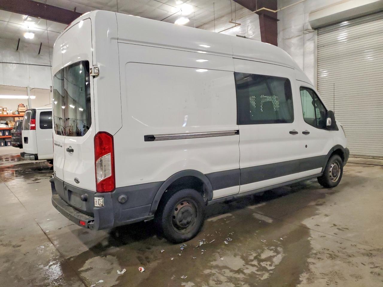 2016 Ford Transit 250 Utility / Service Van - Фото 3
