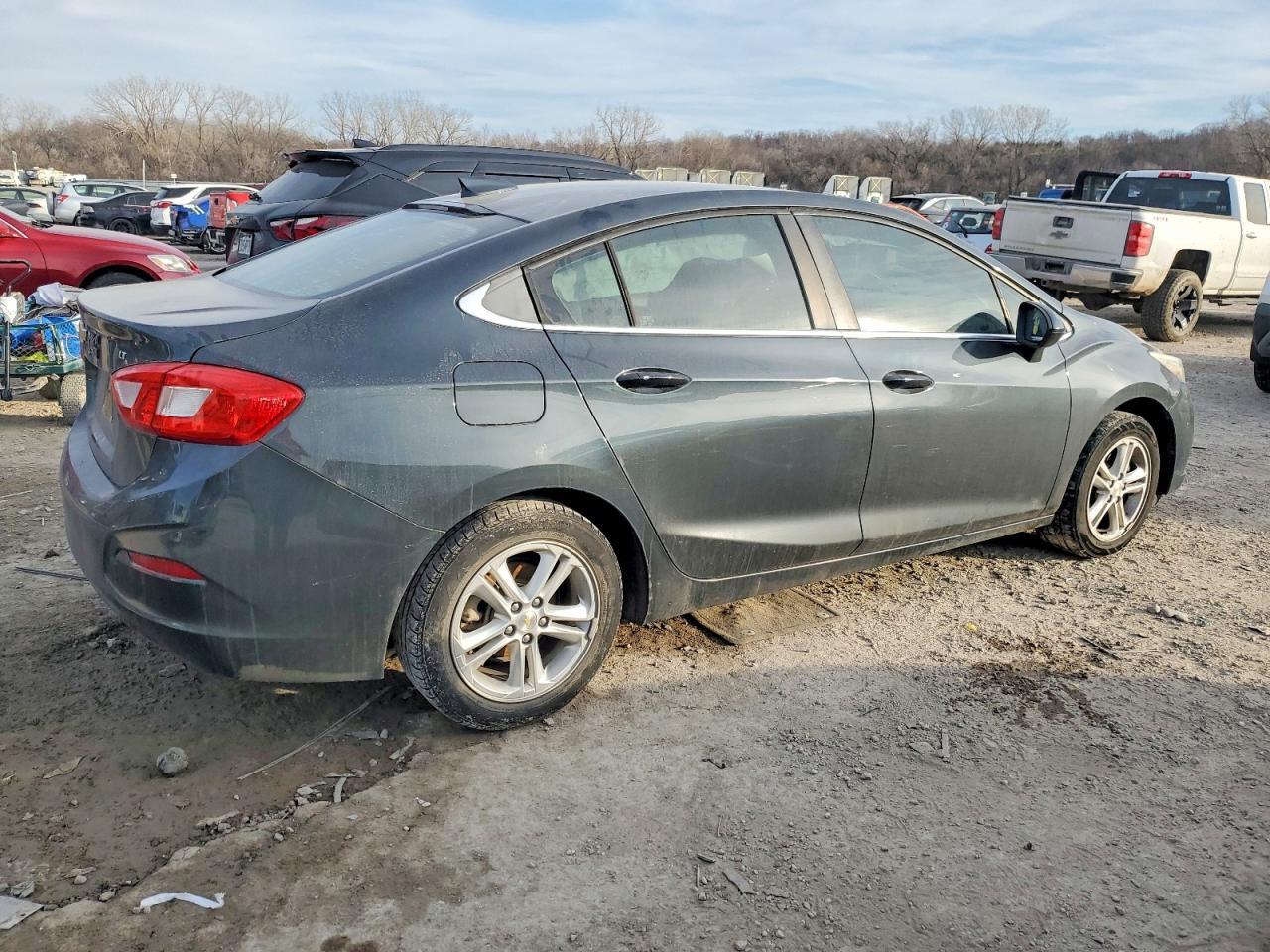 2017 Chevrolet Cruze Lt - Фото 3