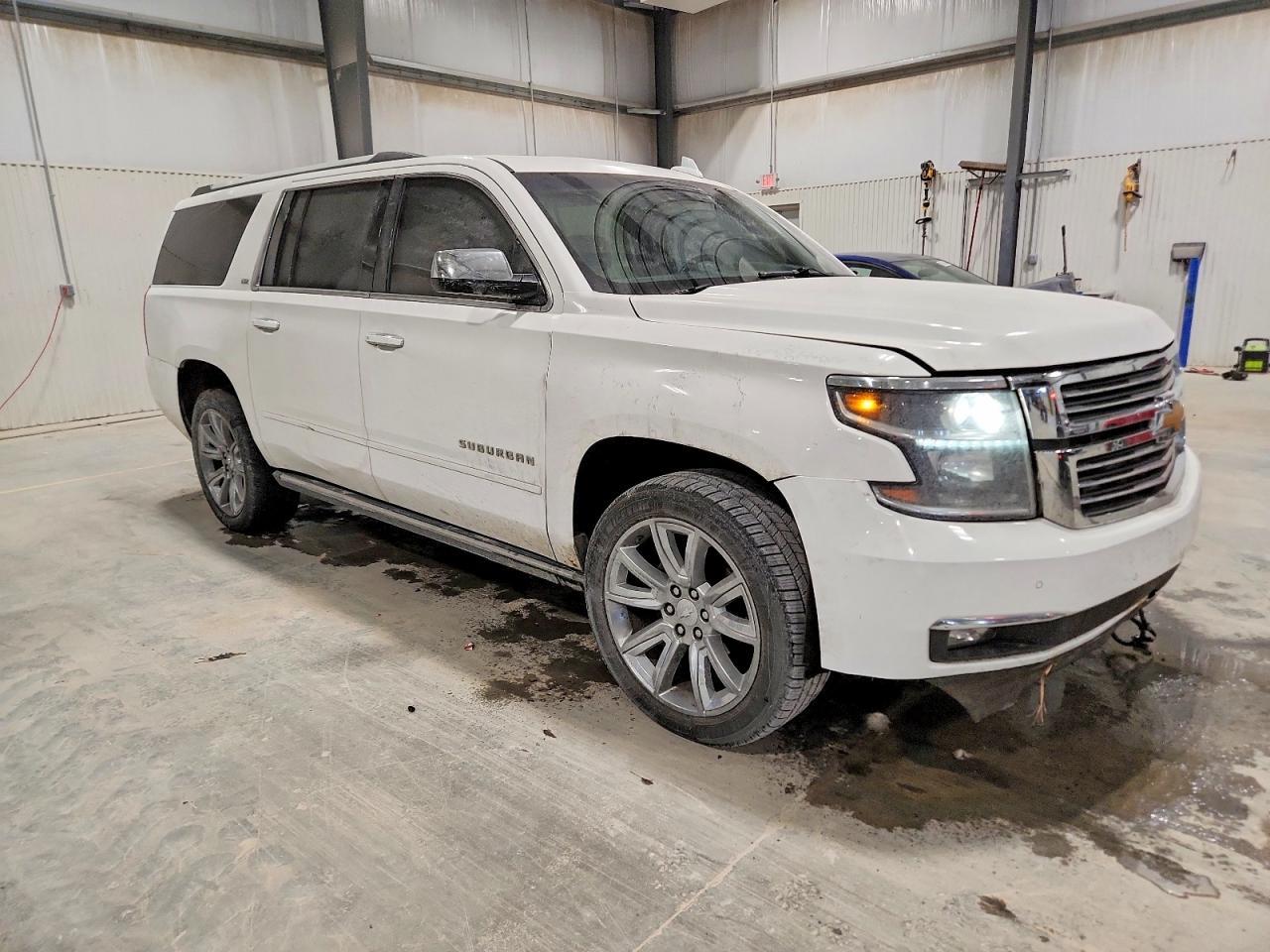 2015 Chevrolet Suburban K1500 Ltz - Image 4