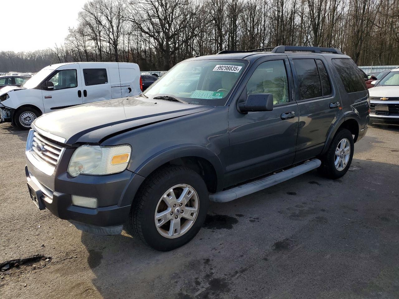 2010 Ford Explorer Xlt