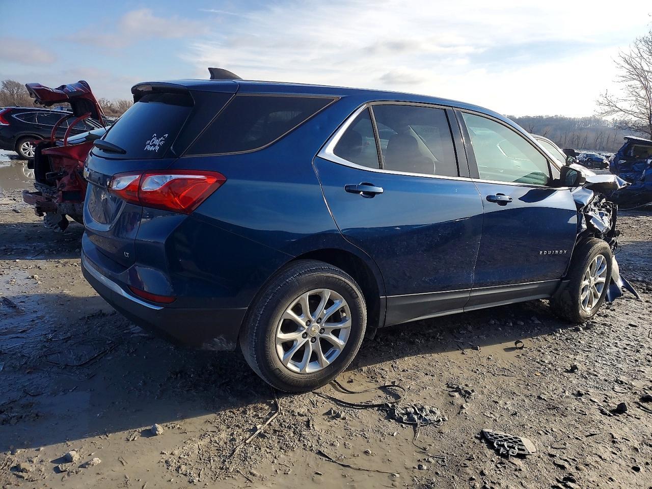 2020 Chevrolet Equinox Lt - Image 3