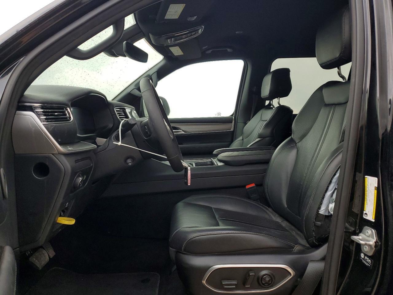 2025 Jeep Wagoneer Ll Series I - Image 7