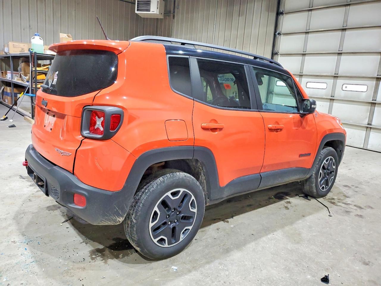 2015 Jeep Renegade Trailhawk - Фото 3