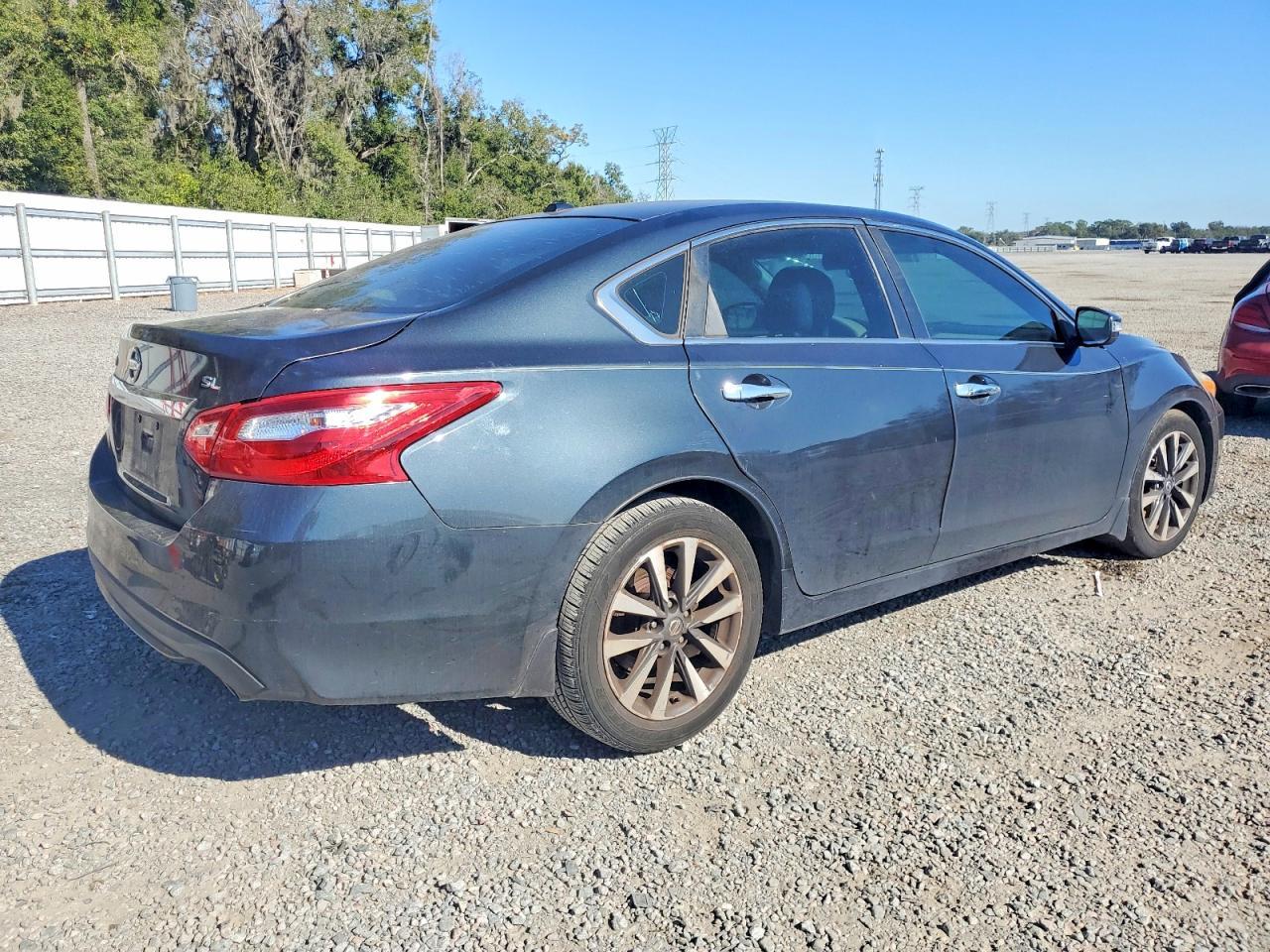 2016 Nissan Altima 2.5 - Фото 3