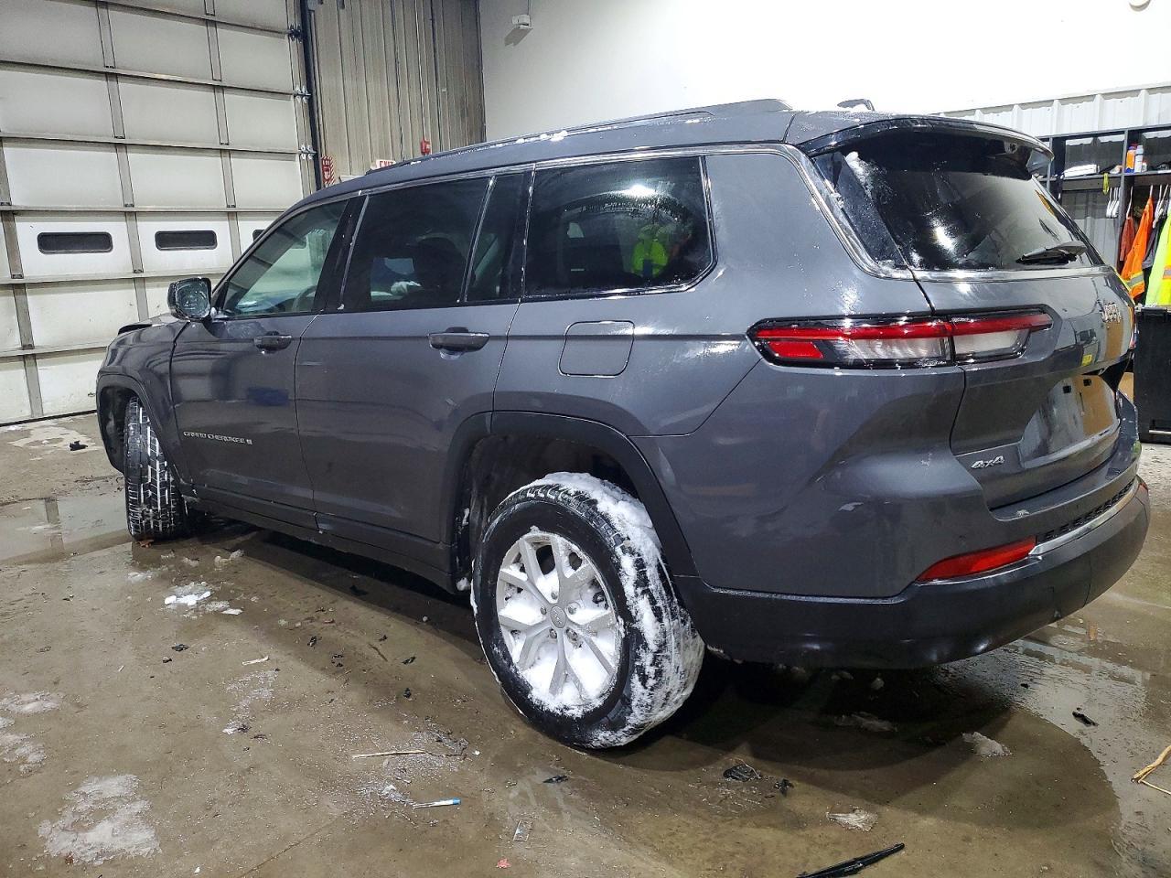 2024 Jeep Grand Cherokee L Limited - Image 2