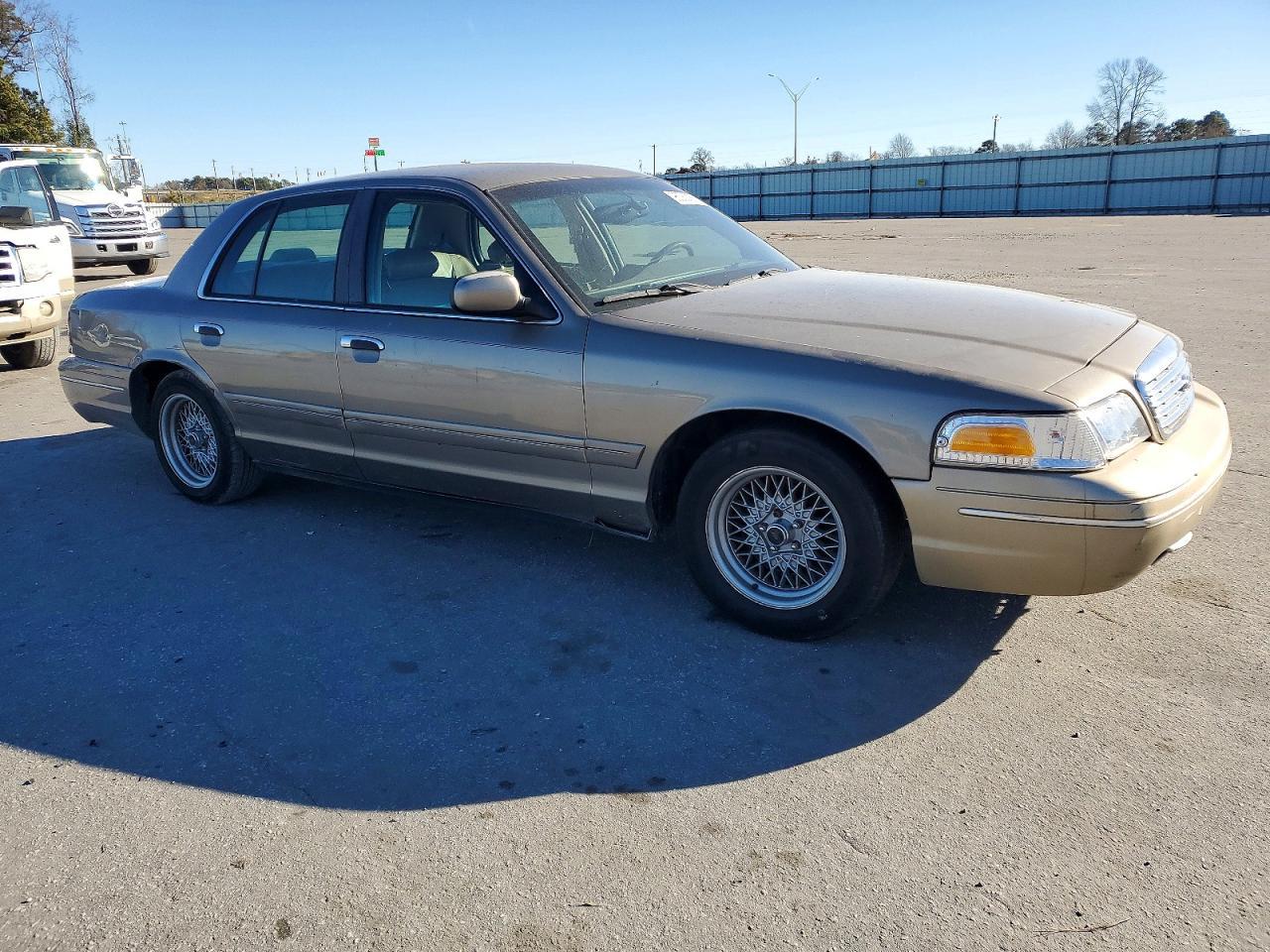 2001 Ford Crown Victoria Lx - Фото 4