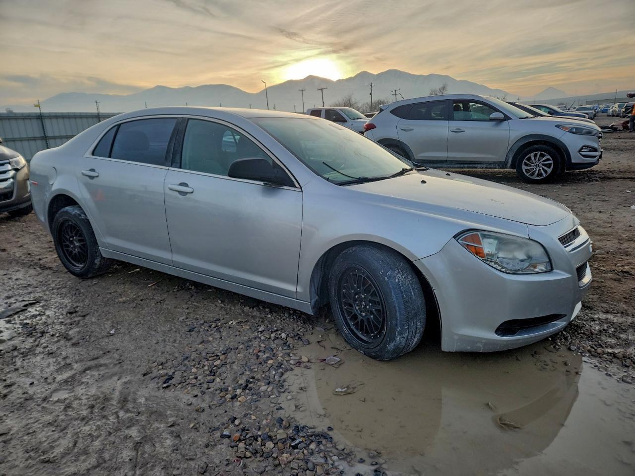 2011 Chevrolet Malibu Ls - Image 4