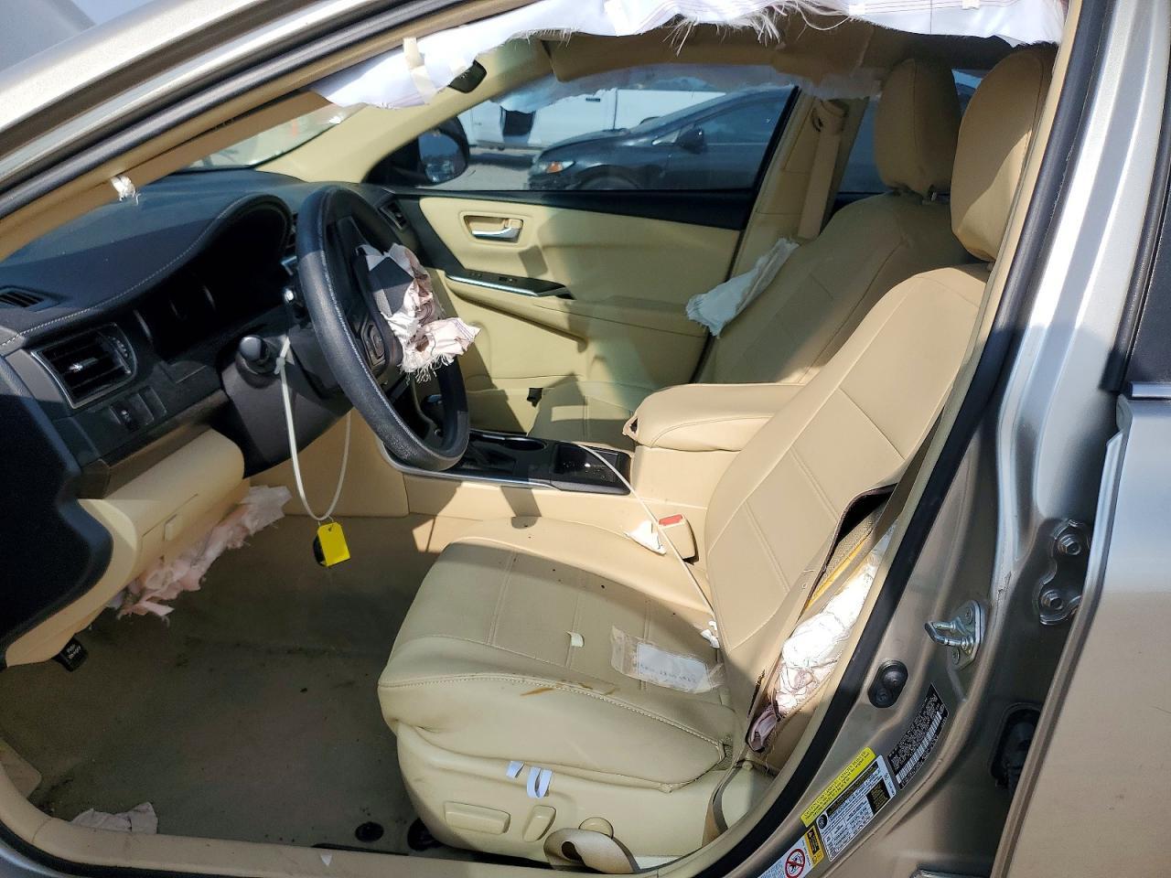 2017 Toyota Camry Le - Image 7