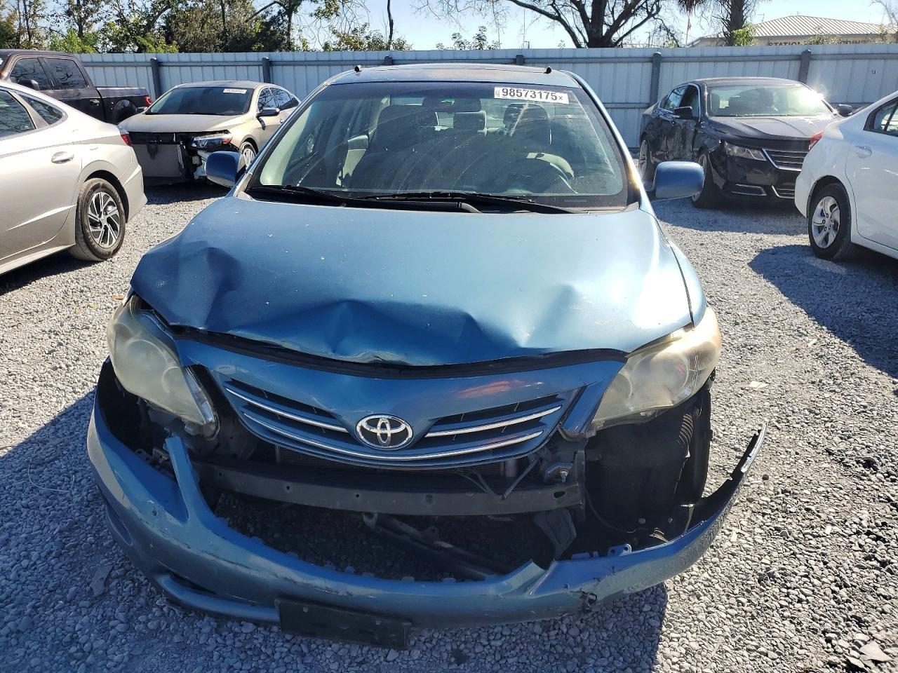 2013 Toyota Corolla Le - Image 5
