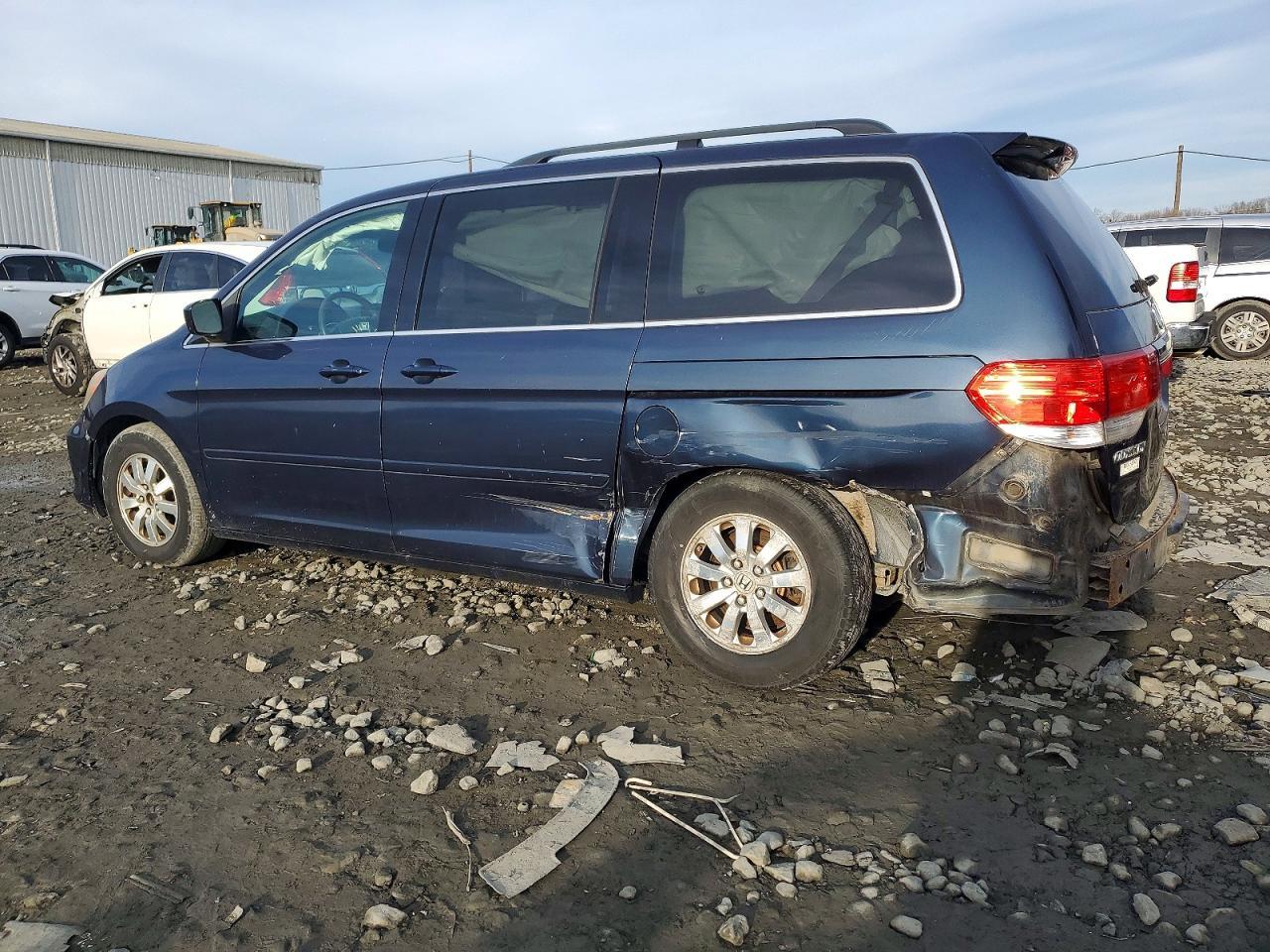 2010 Honda Odyssey Ex - Image 2