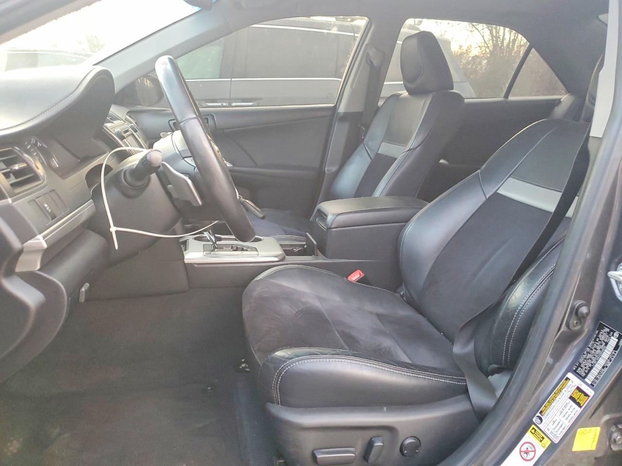 2012 Toyota Camry - Image 7