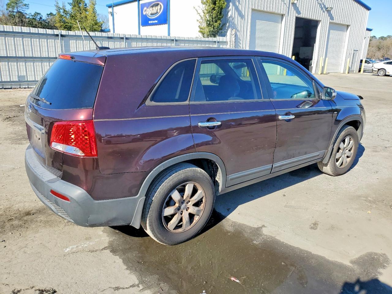 2013 Kia Sorento Lx - Image 3