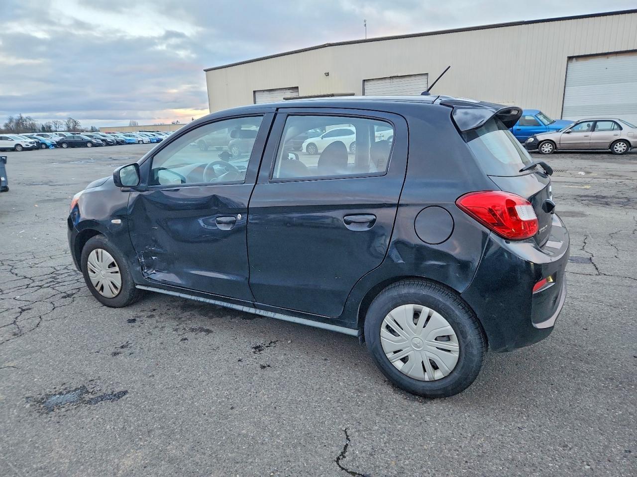 2018 Mitsubishi Mirage Es - Image 2