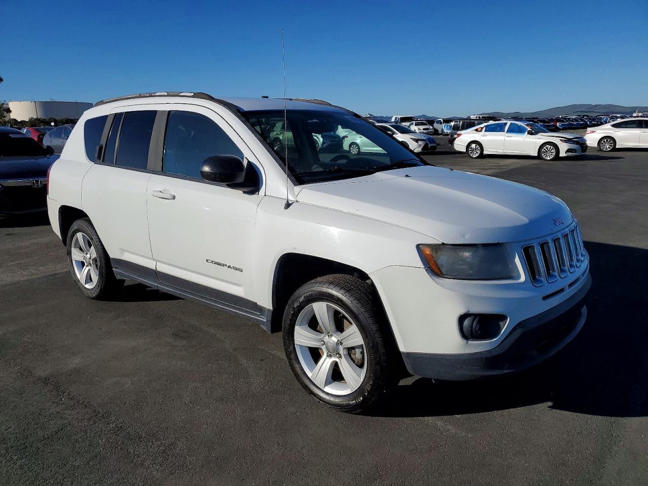 2016 Jeep Compass Sport - Фото 4