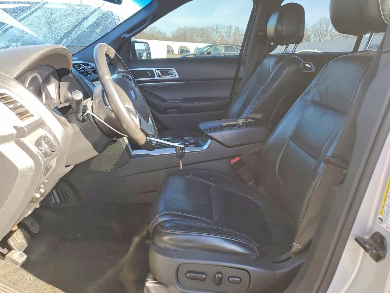 2011 Ford Explorer Xlt - Image 7