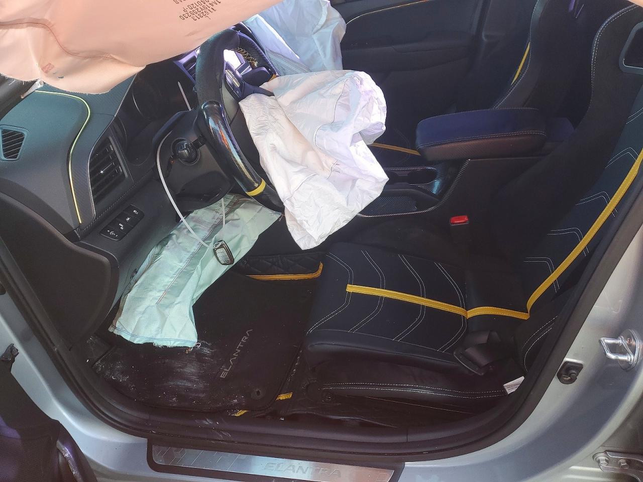 2020 Hyundai Elantra Sport - Фото 7