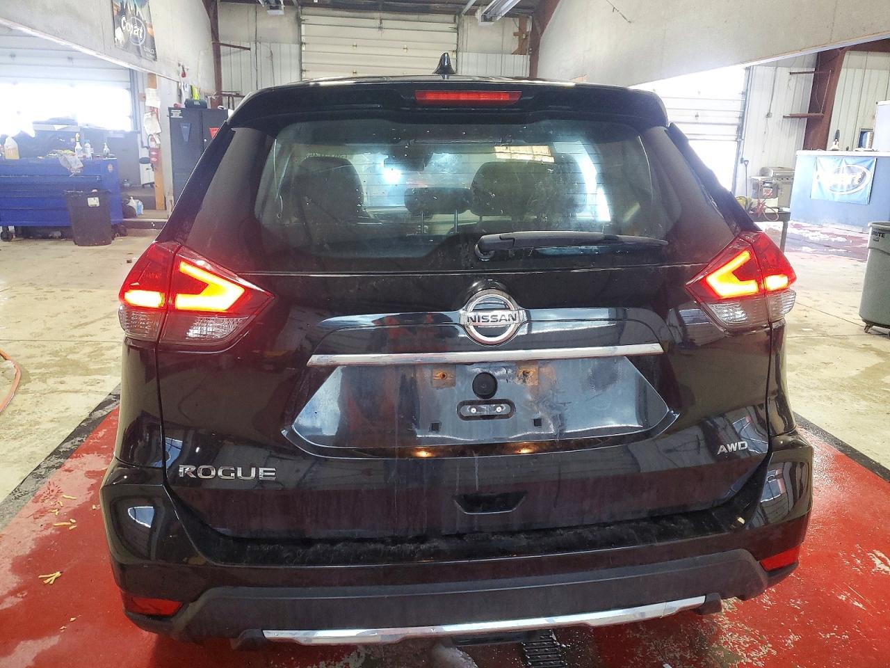 2020 Nissan Rogue S - Фото 6