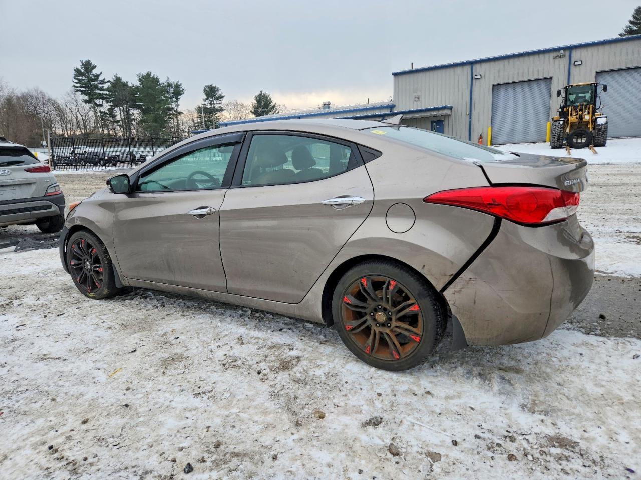 2013 Hyundai Elantra Limited - Image 2