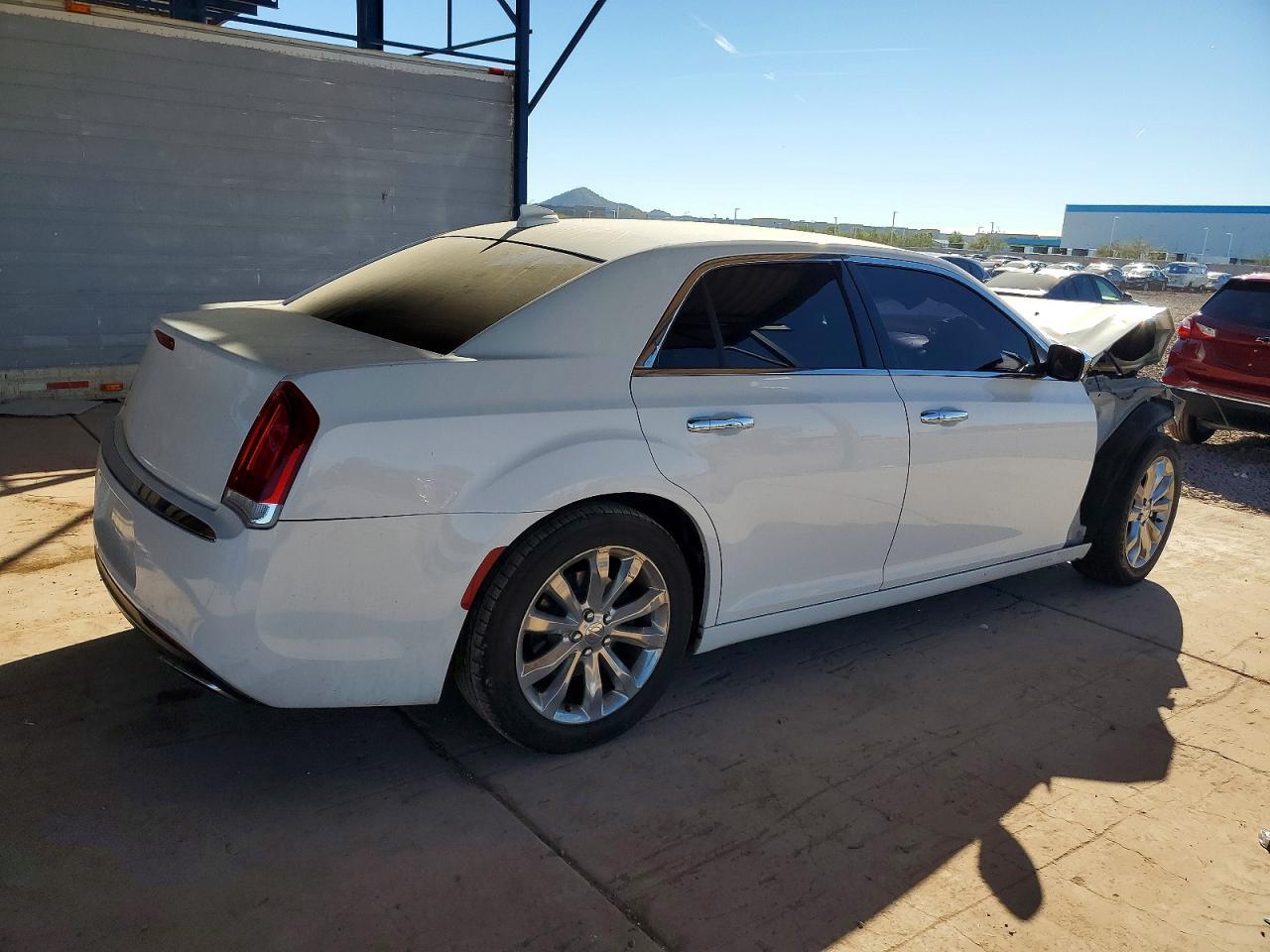2018 Chrysler 300 Limited - Фото 3