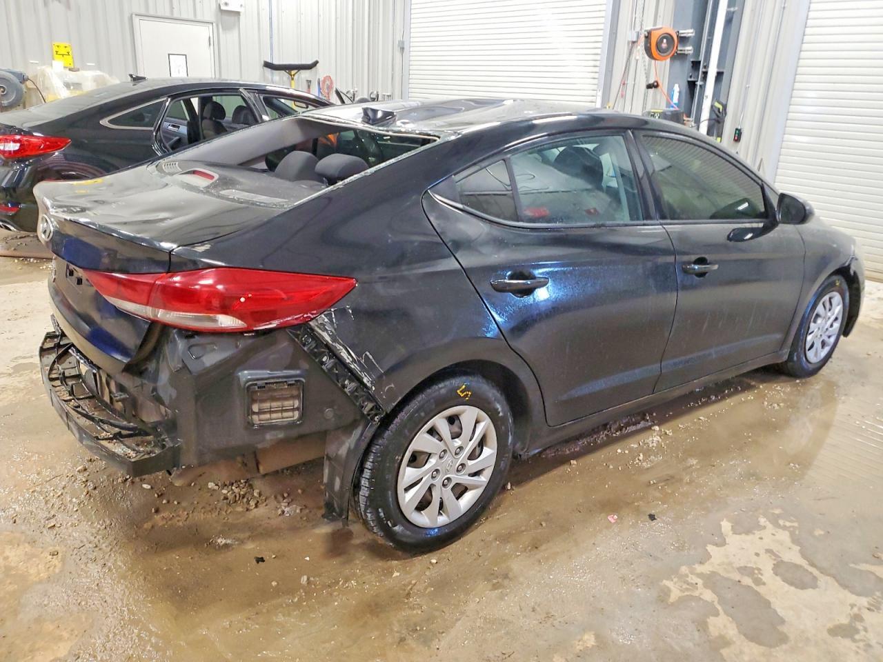 2018 Hyundai Elantra Se - Фото 3