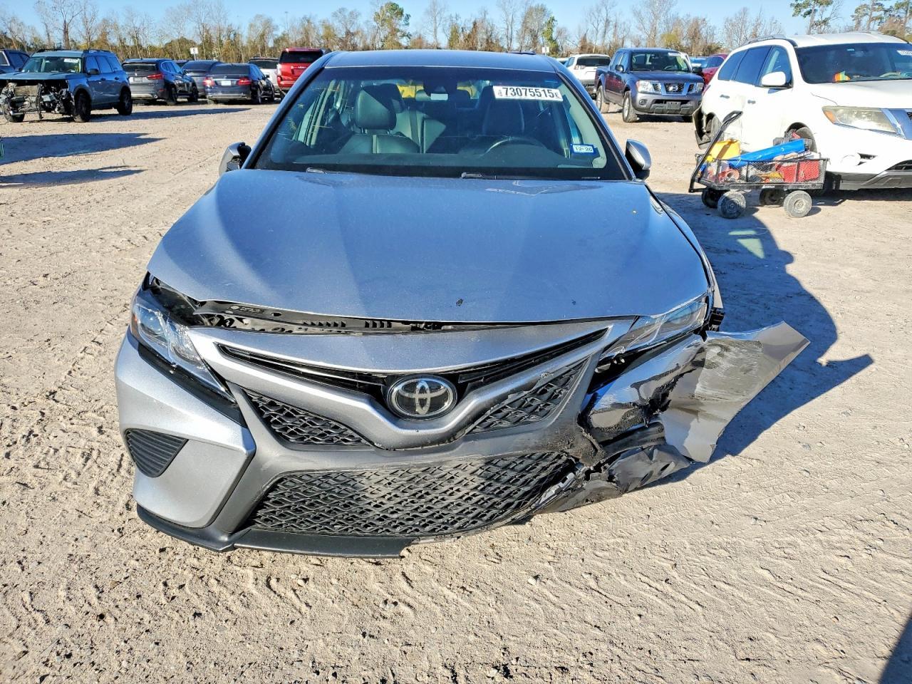 2019 Toyota Camry - Фото 5