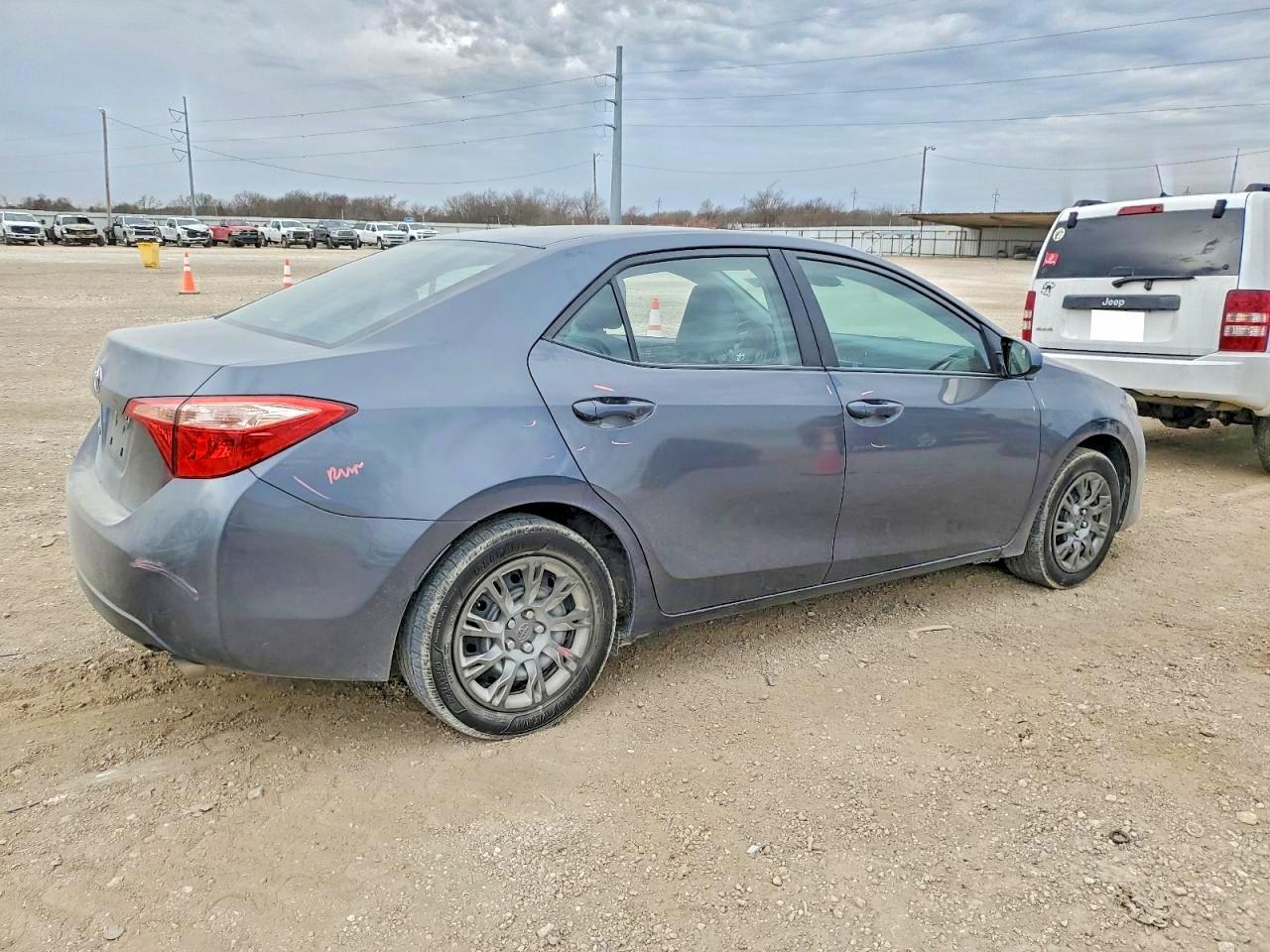 2019 Toyota Corolla L - Фото 3