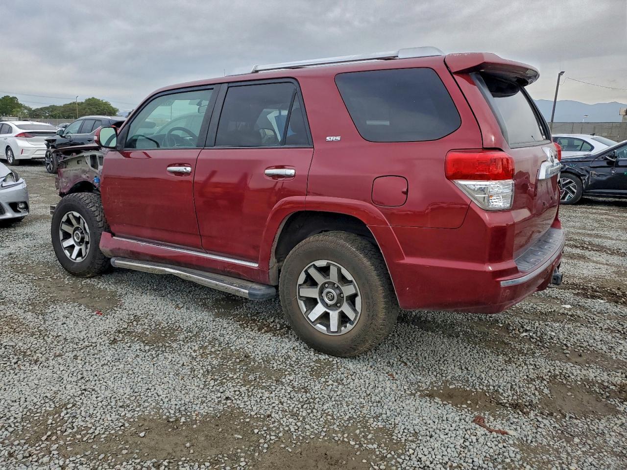 2011 Toyota 4Runner Sr5 - Фото 2