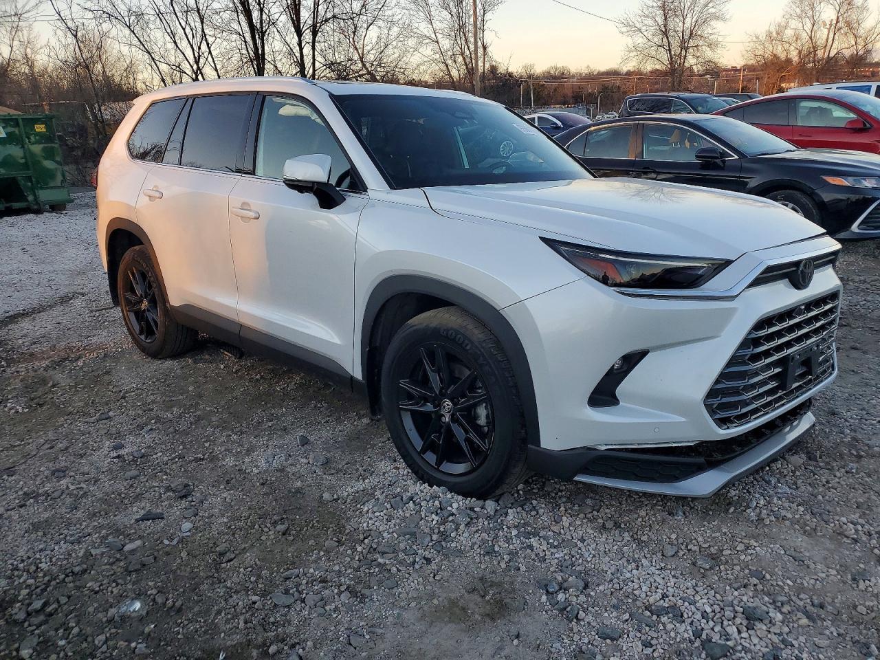 2024 Toyota Grand Highlander Limited - Фото 4