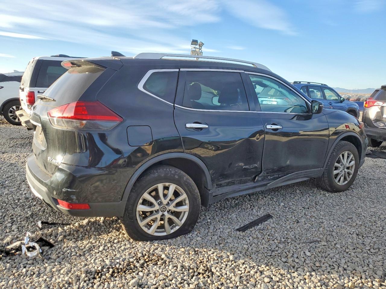 2019 Nissan Rogue S - Image 3