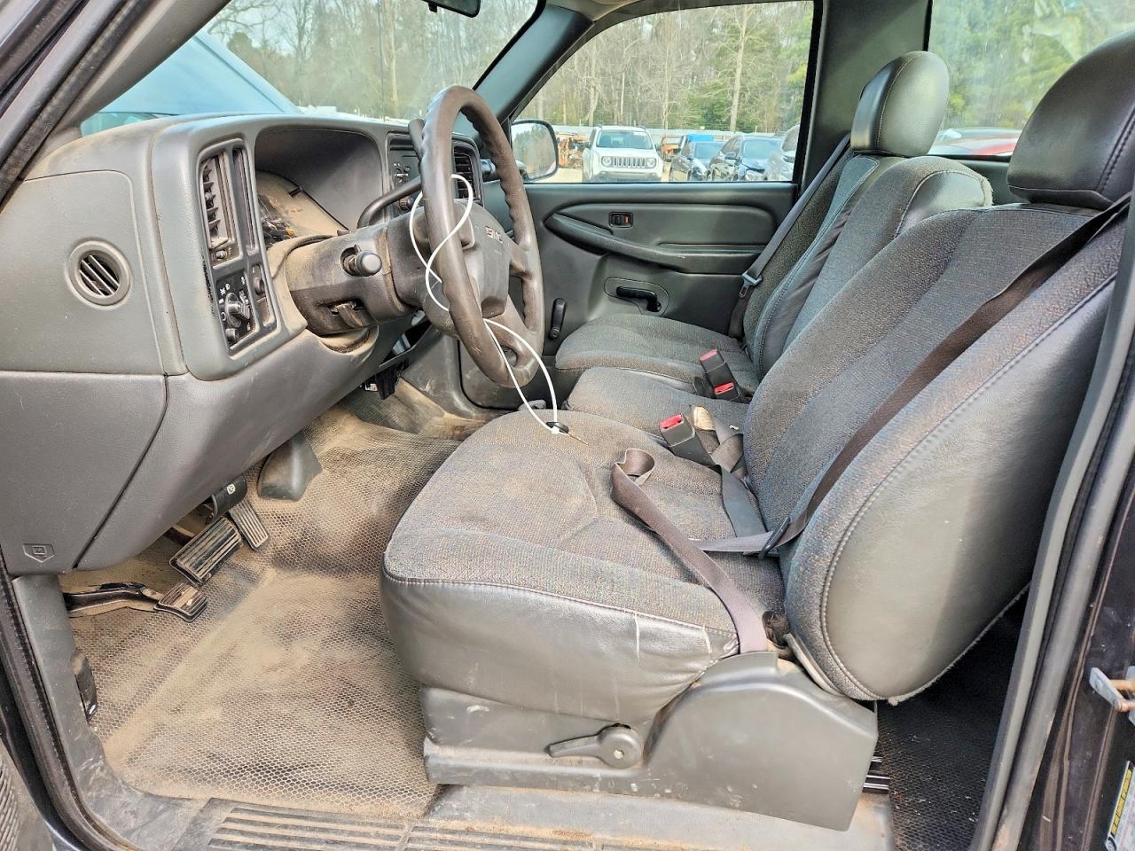 2004 GMC New Sierra C1500 - Фото 7