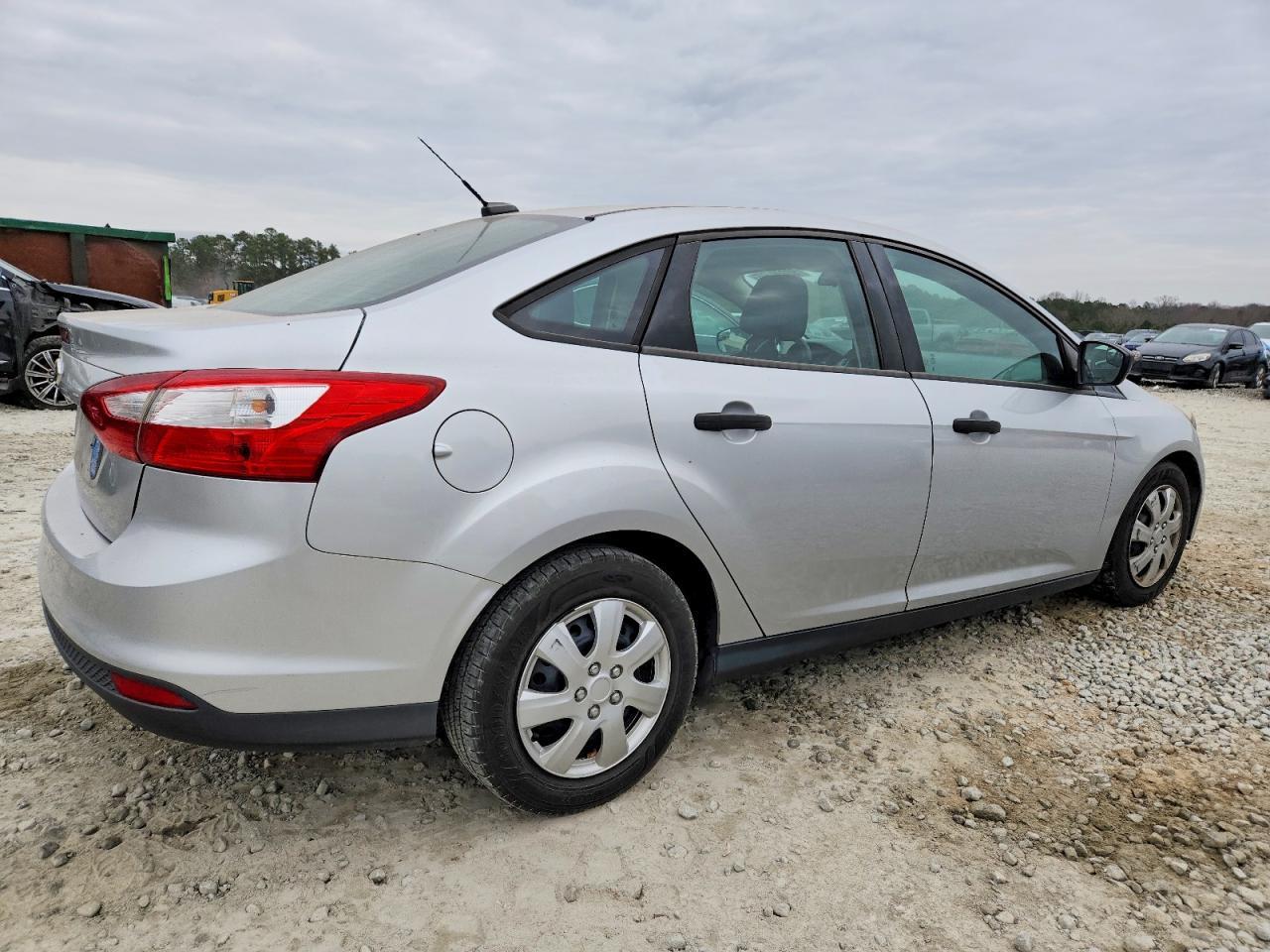 2012 Ford Focus S - Image 3