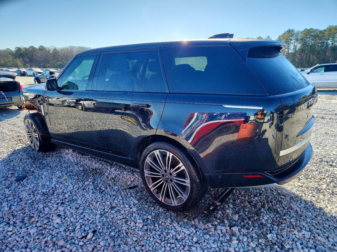 2024 Land Rover Range Rover Autobiography - Image 2