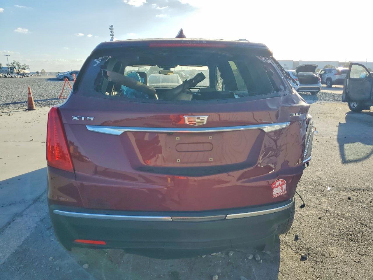 2018 Cadillac Xt5 Premium Luxury - Image 6