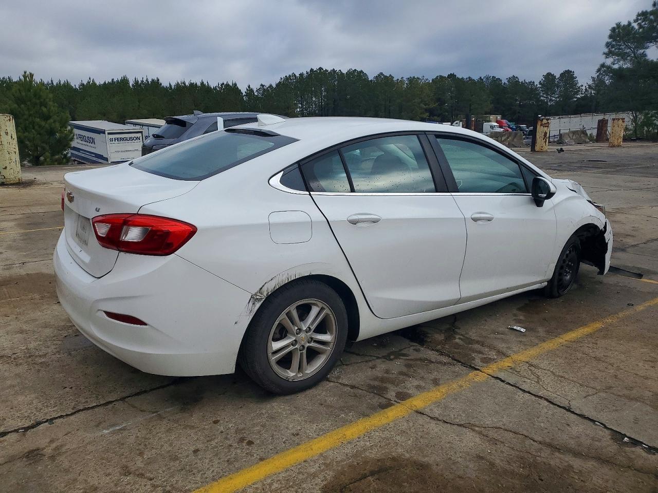 2017 Chevrolet Cruze Lt - Фото 3