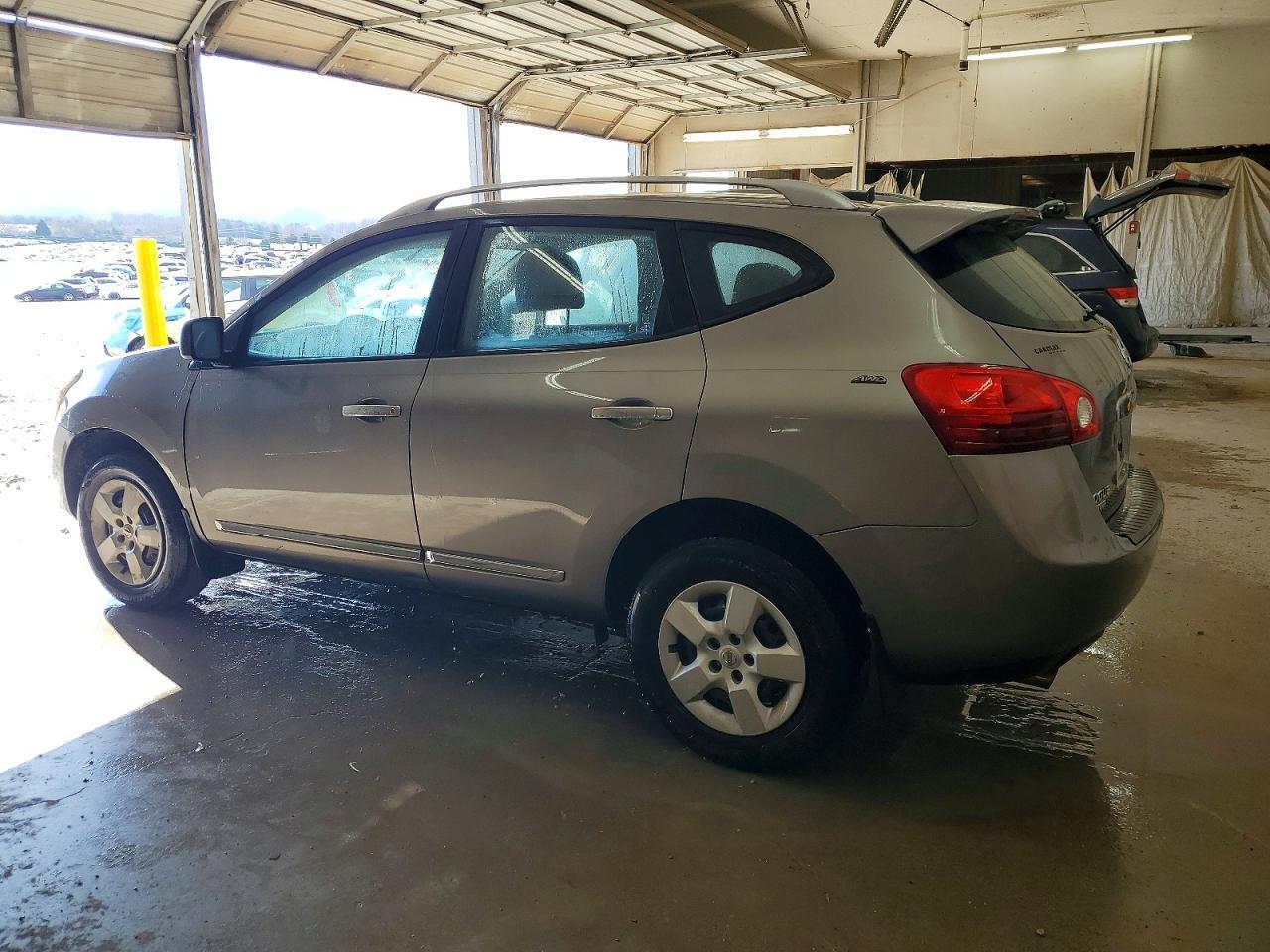 2014 Nissan Rogue Select S - Фото 2