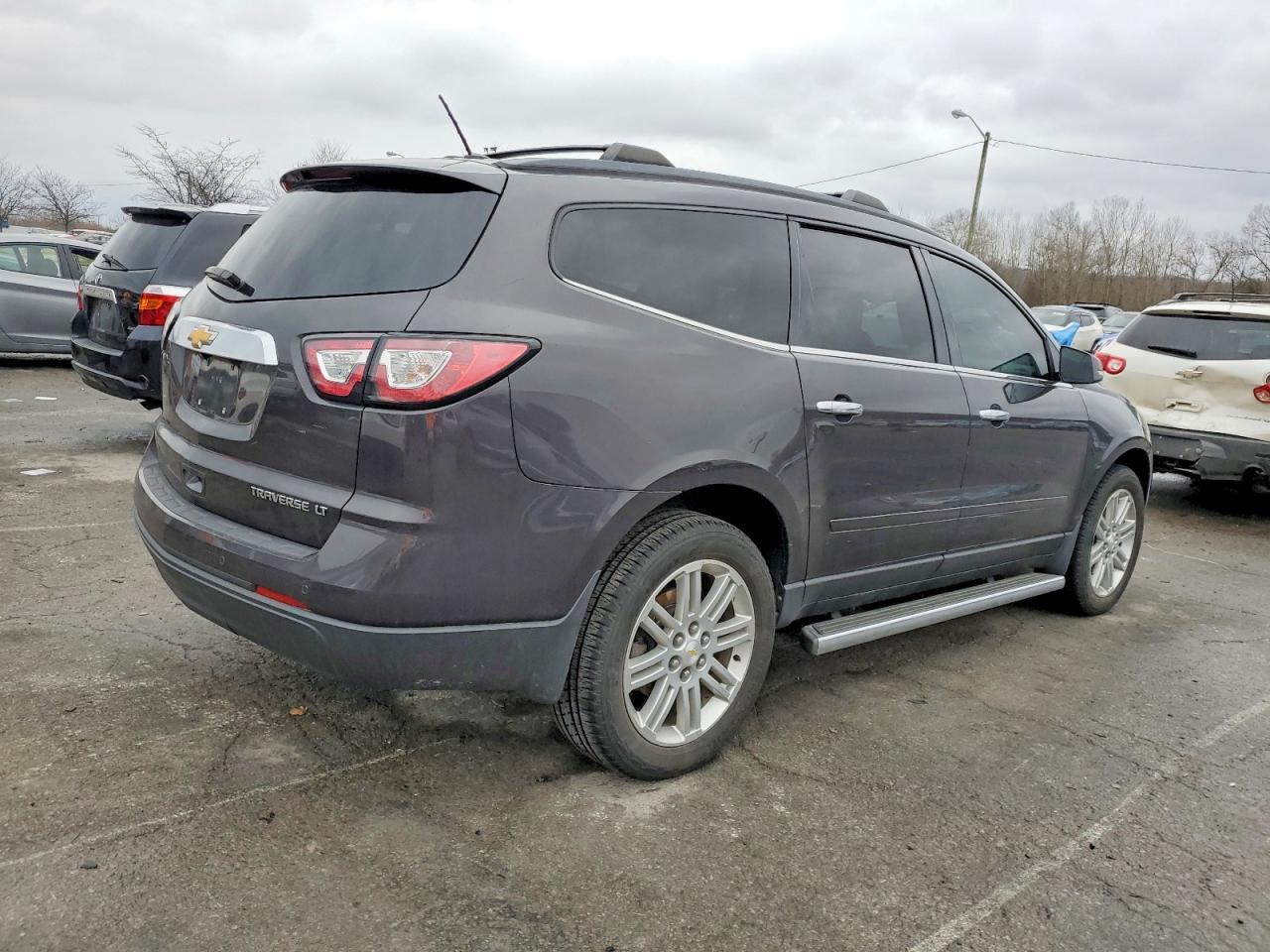 2014 Chevrolet Traverse Lt - Image 3