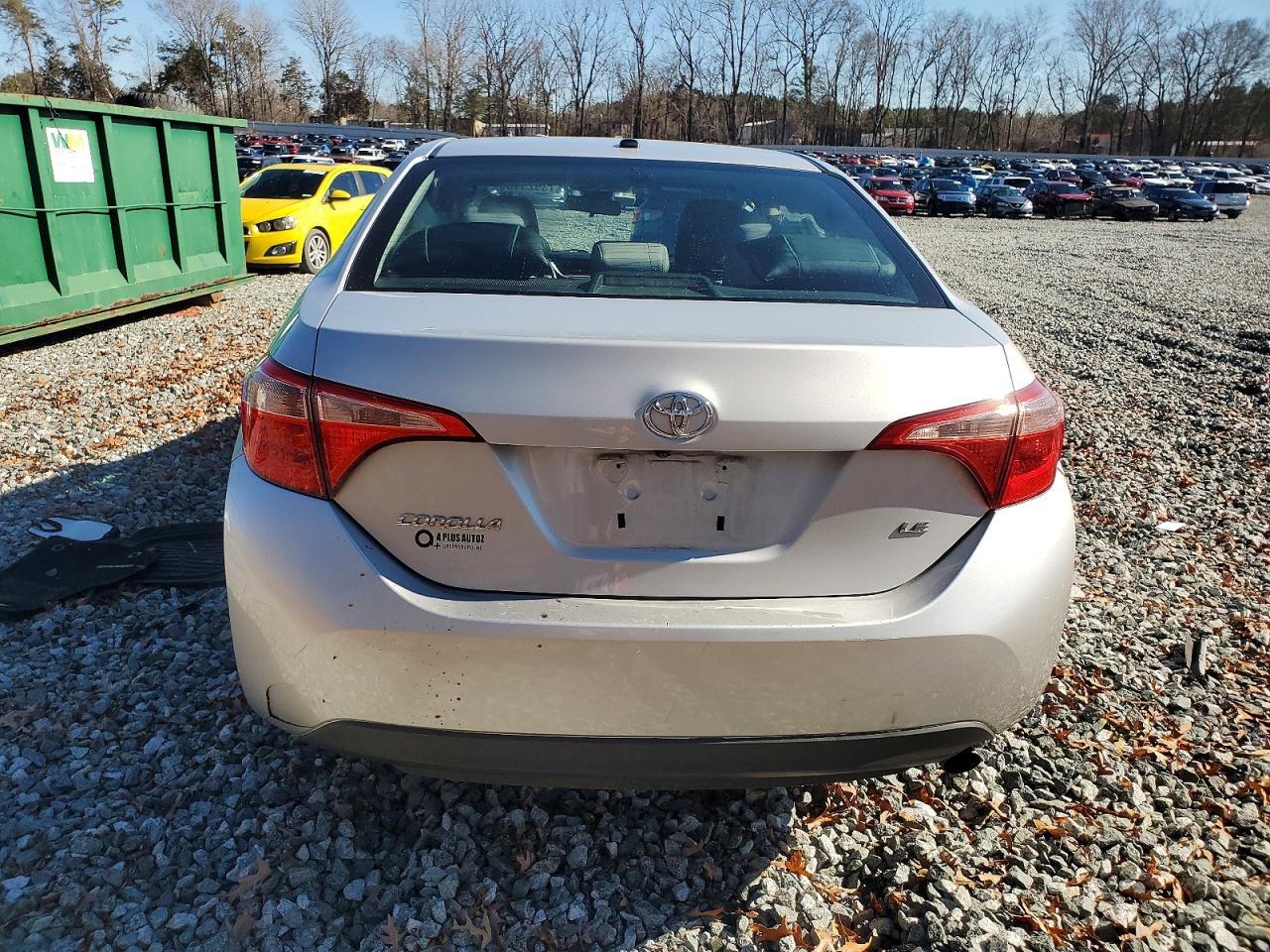 2017 Toyota Corolla L - Image 6